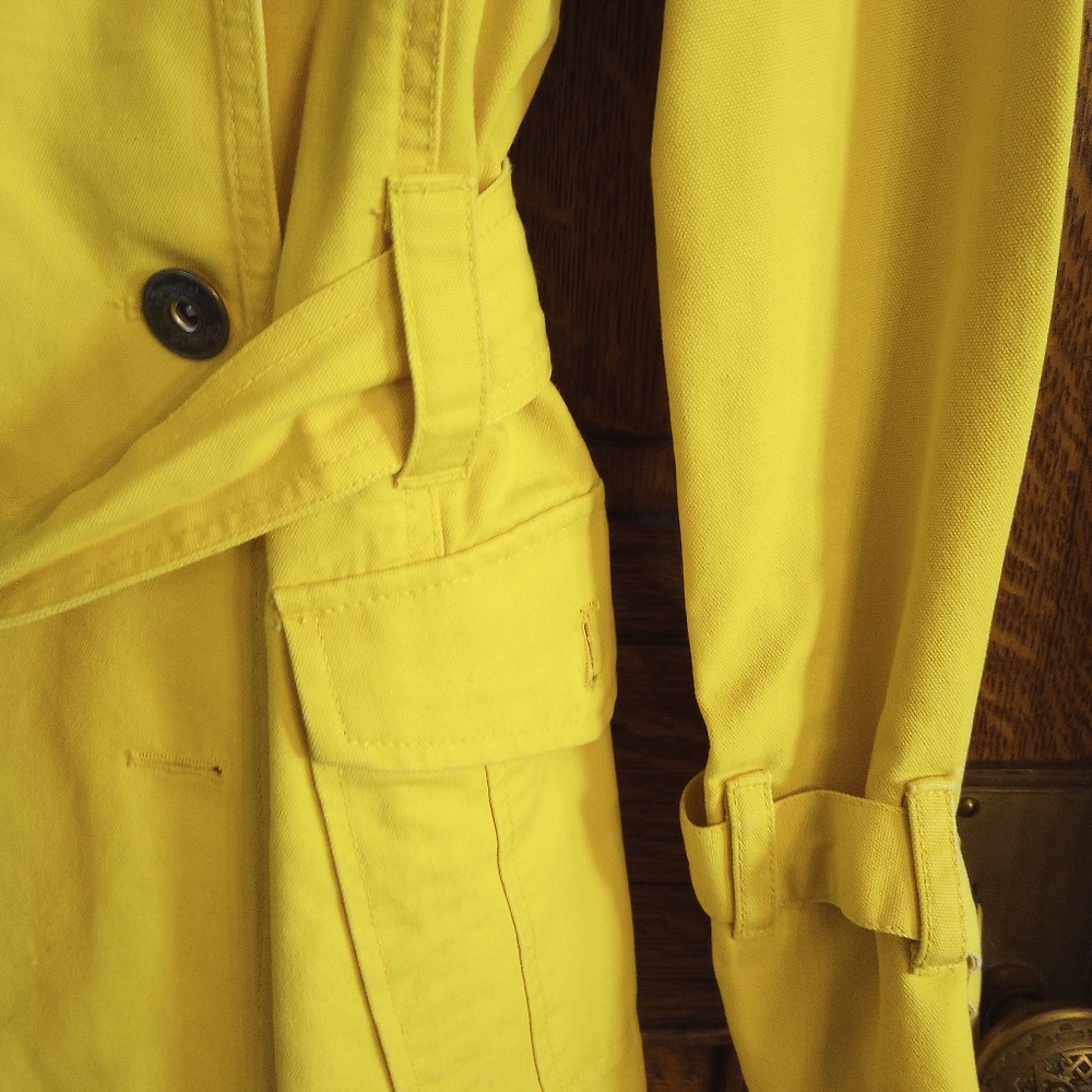 Fionucci Trench Coat, Size Large - Picture 6 of 10